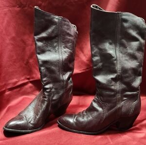 Elegant Vintage Acme Maroon Heeled Boots